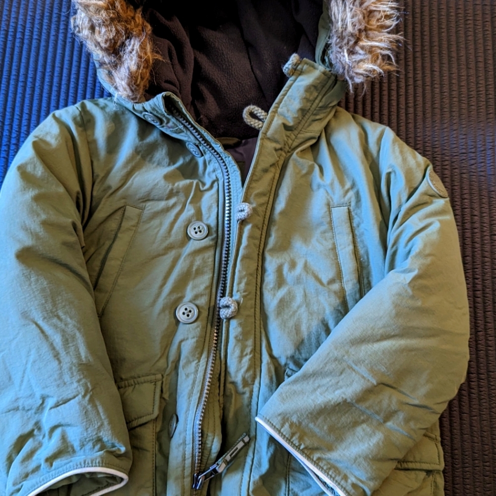 Baby Gap hooded parka in army green - size 5 year - Picture 1 of 4